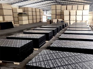 Reasonable price China Factory Wholesale Price 18mm 4′ X 8′ Commercial Waterproof Formwork Concrete Black Film Faced Construction Marine Plywood